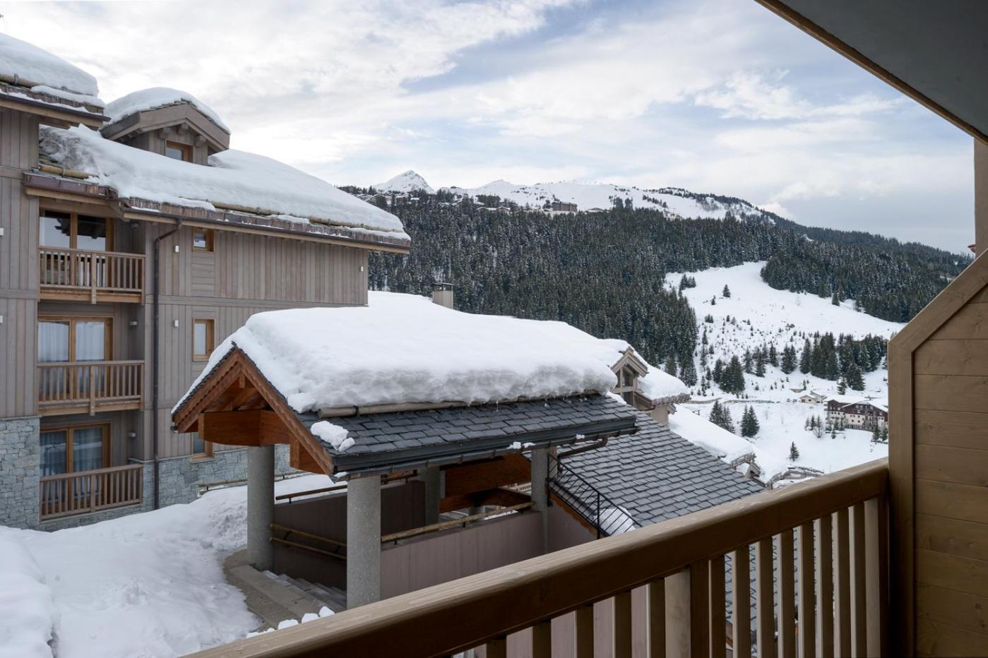Le C By Alpine Apartment